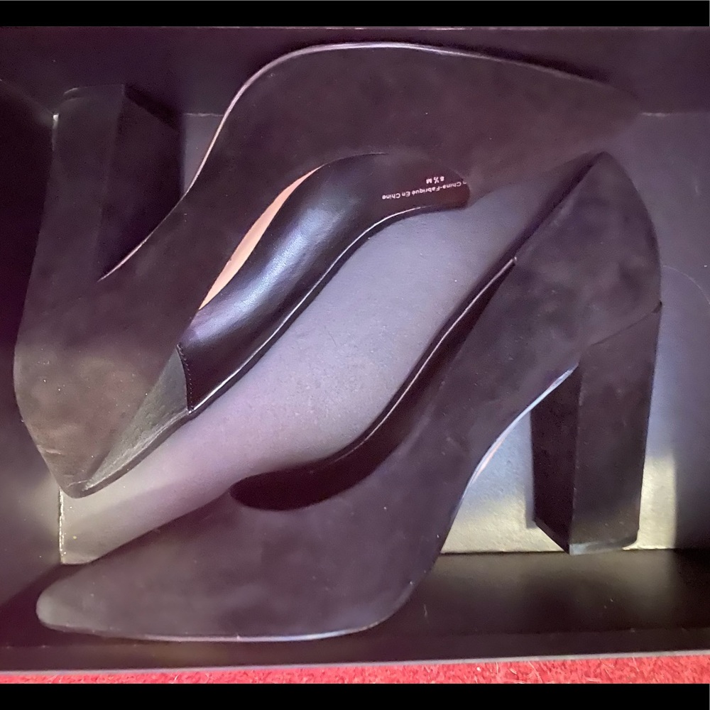 Sak Fifth heels